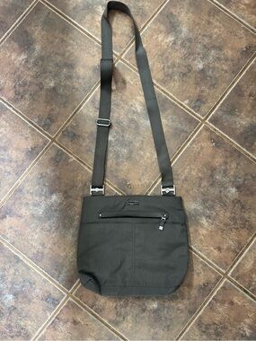 Baggallini Olive Crossbody Travel Bag